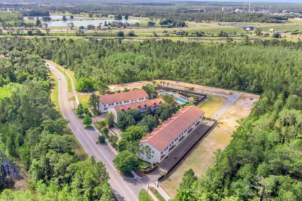 Cozy & Elegant 4Br Enchanted Townhouse - 1 Mile To Disney With Resort Pool, Gym, & Jacuzzi Orlando Zewnętrze zdjęcie