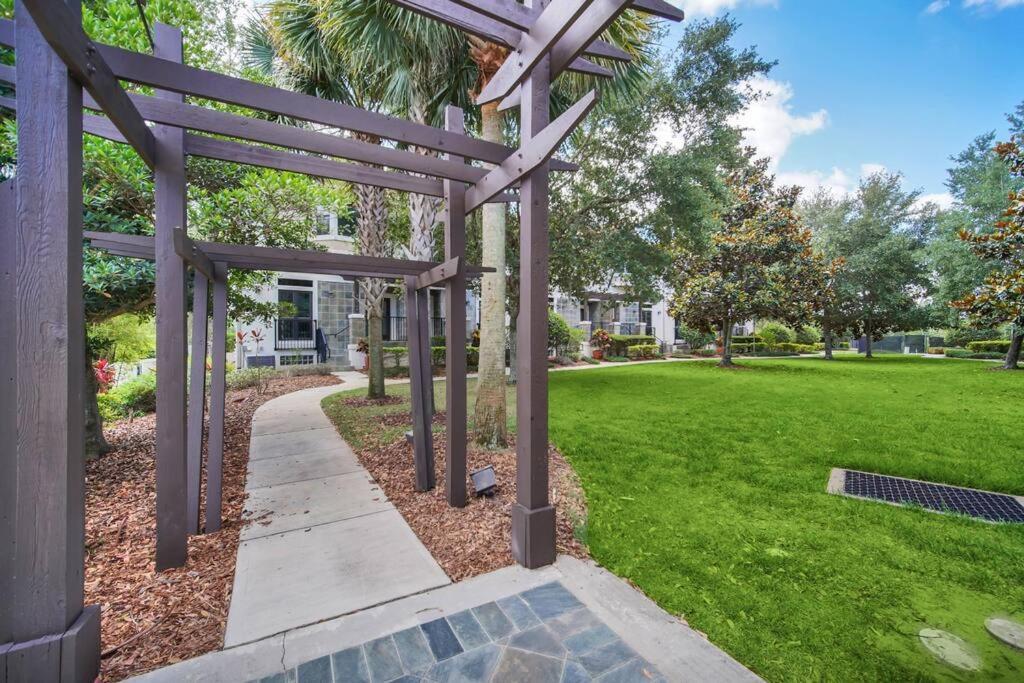 Cozy & Elegant 4Br Enchanted Townhouse - 1 Mile To Disney With Resort Pool, Gym, & Jacuzzi Orlando Zewnętrze zdjęcie