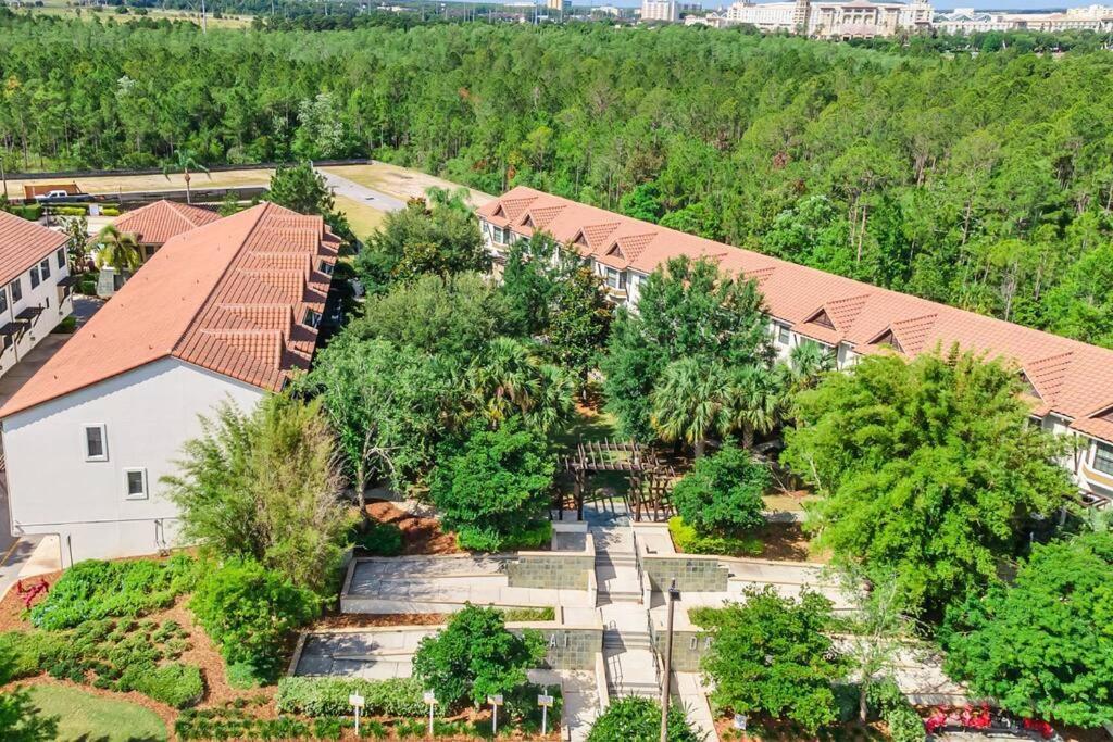 Cozy & Elegant 4Br Enchanted Townhouse - 1 Mile To Disney With Resort Pool, Gym, & Jacuzzi Orlando Zewnętrze zdjęcie