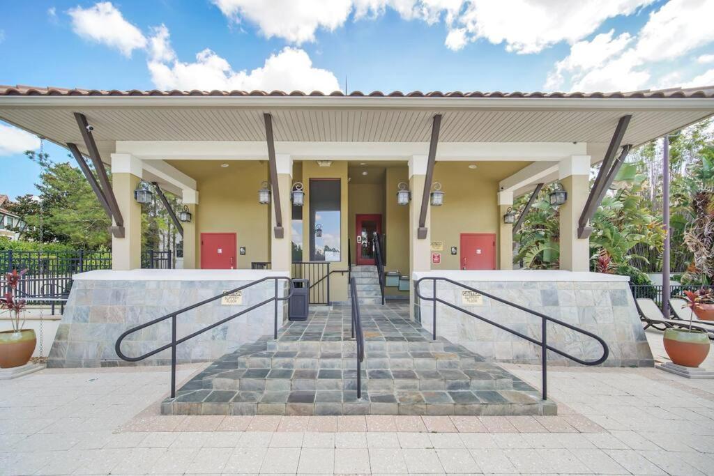 Cozy & Elegant 4Br Enchanted Townhouse - 1 Mile To Disney With Resort Pool, Gym, & Jacuzzi Orlando Zewnętrze zdjęcie
