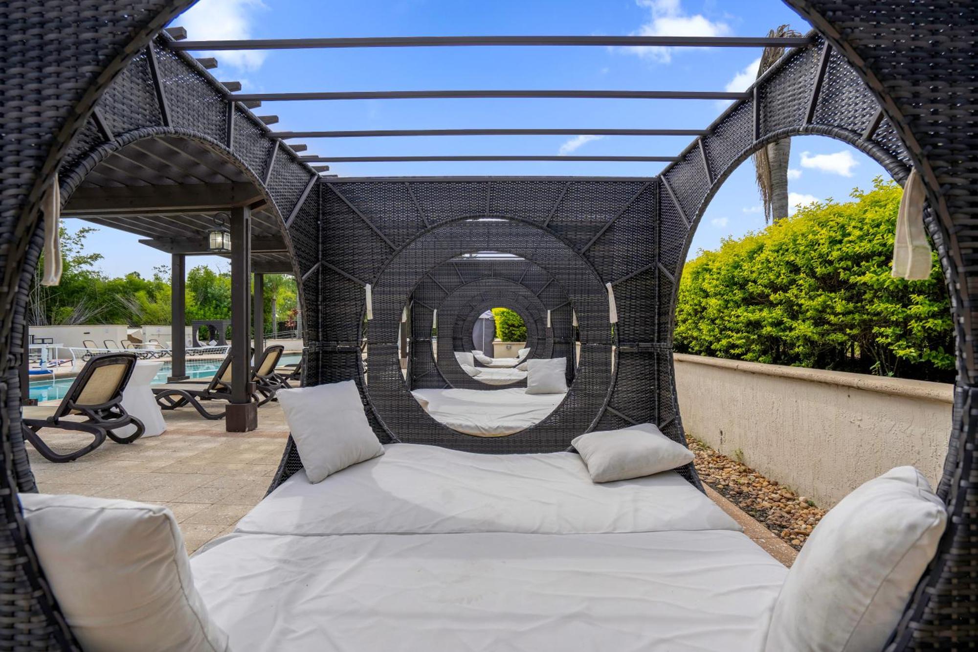 Cozy & Elegant 4Br Enchanted Townhouse - 1 Mile To Disney With Resort Pool, Gym, & Jacuzzi Orlando Zewnętrze zdjęcie
