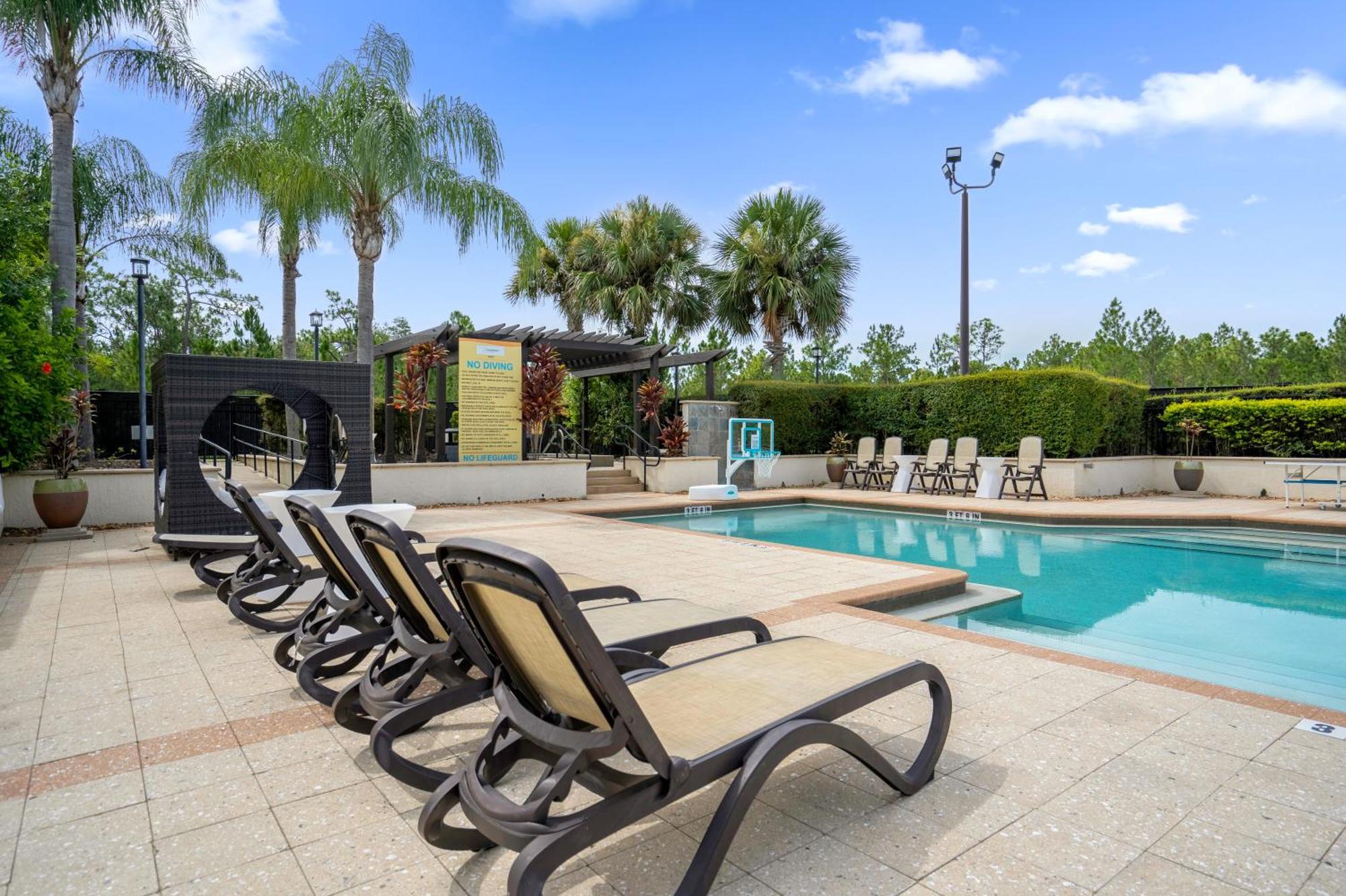 Cozy & Elegant 4Br Enchanted Townhouse - 1 Mile To Disney With Resort Pool, Gym, & Jacuzzi Orlando Zewnętrze zdjęcie