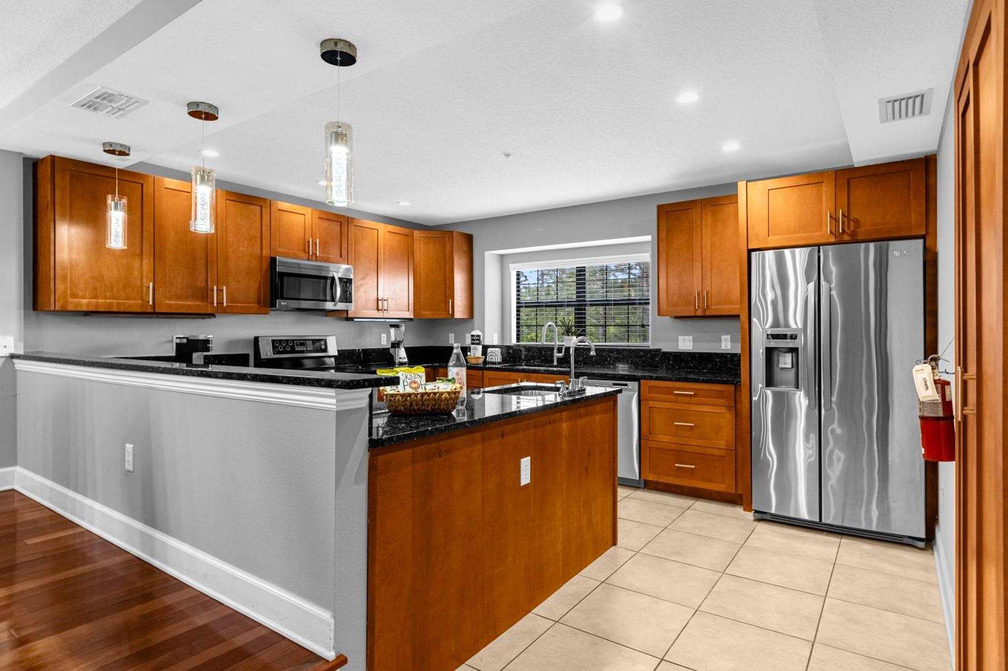 Cozy & Elegant 4Br Enchanted Townhouse - 1 Mile To Disney With Resort Pool, Gym, & Jacuzzi Orlando Zewnętrze zdjęcie