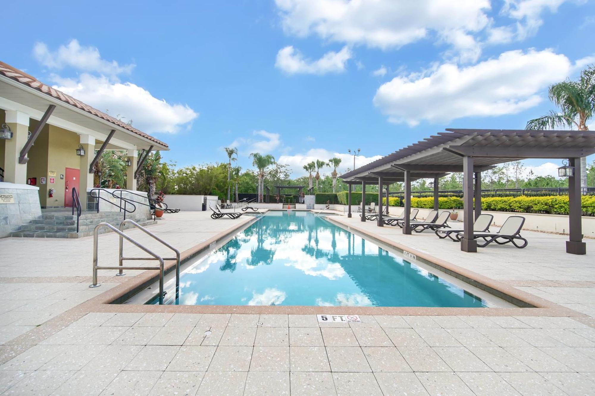 Cozy & Elegant 4Br Enchanted Townhouse - 1 Mile To Disney With Resort Pool, Gym, & Jacuzzi Orlando Zewnętrze zdjęcie