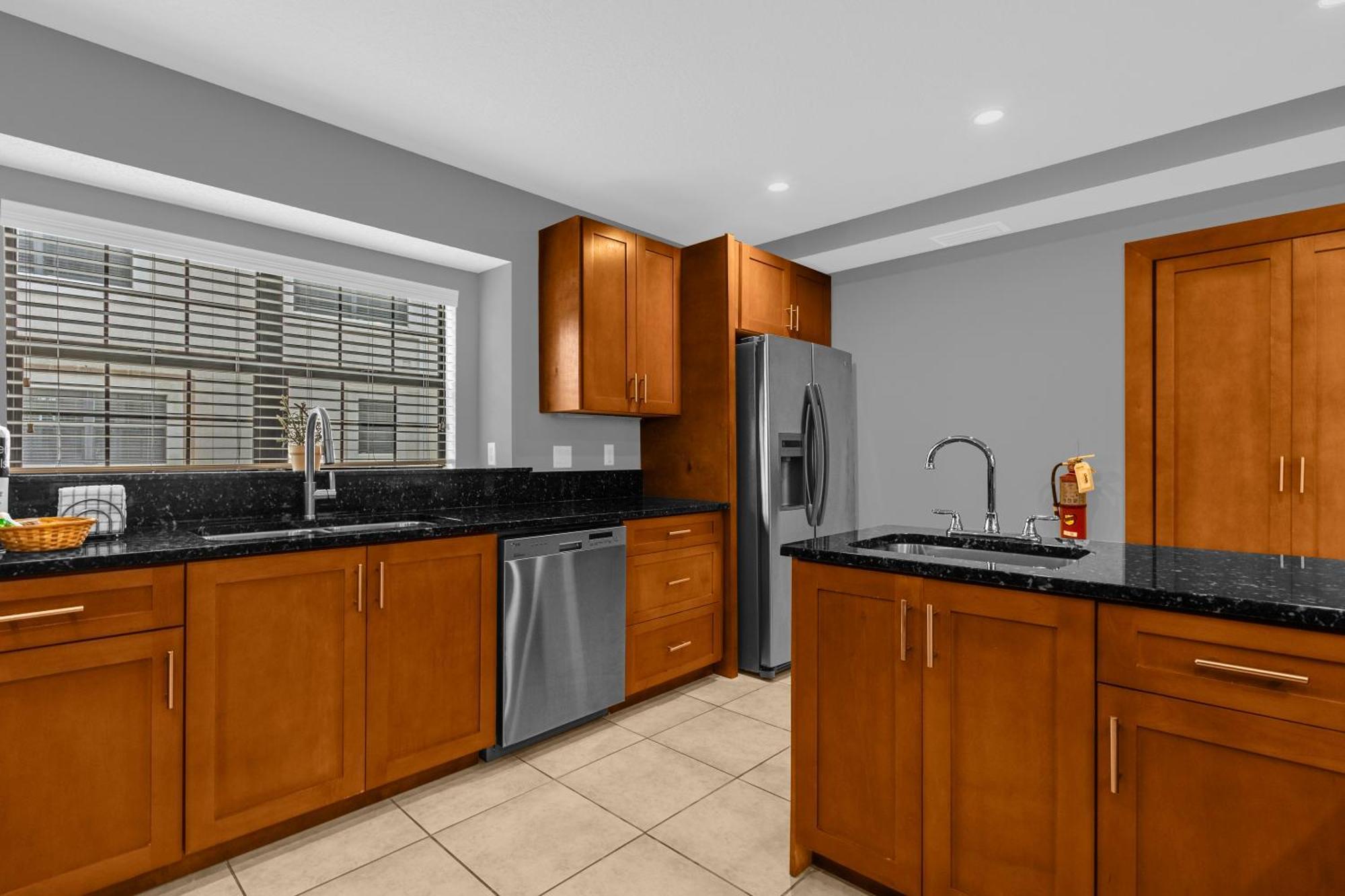 Cozy & Elegant 4Br Enchanted Townhouse - 1 Mile To Disney With Resort Pool, Gym, & Jacuzzi Orlando Zewnętrze zdjęcie